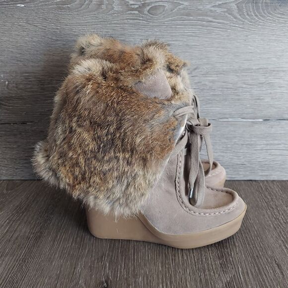 EUC Coach Scout Sahara Suede Leather and Rabbit Fur Wedge Boots 5.5 - Picture 1 of 10